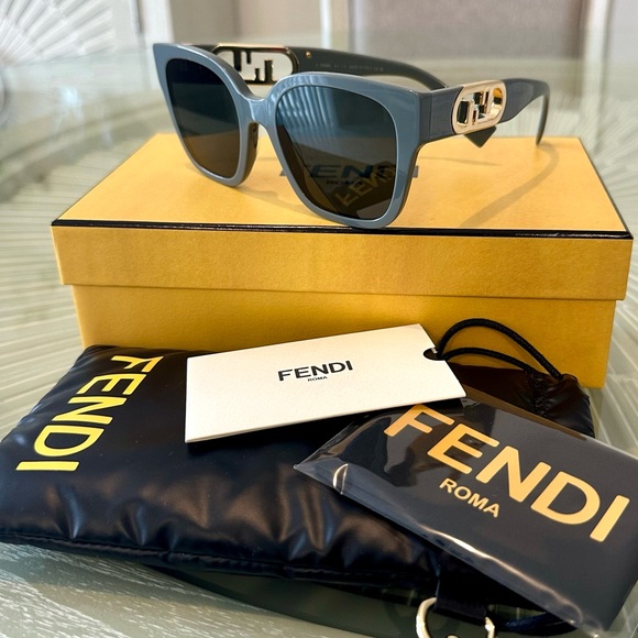 Fendi Accessories - NEW! FENDI Square Greg Sunglasses 54